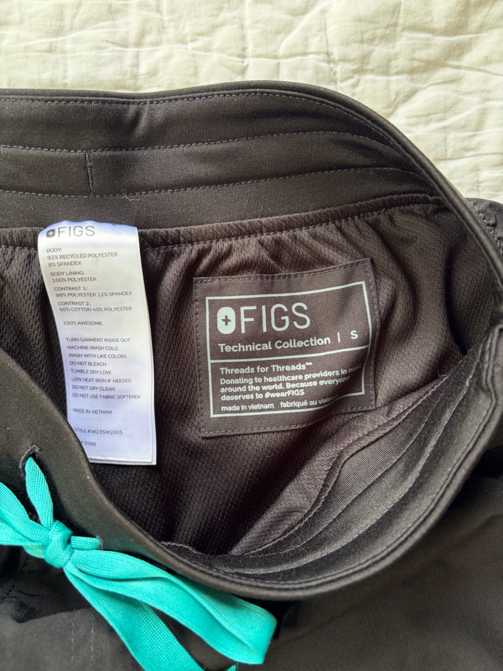 Figs Technical Collection Black Joggers with Teal Drawstring - Picture 3 of 6